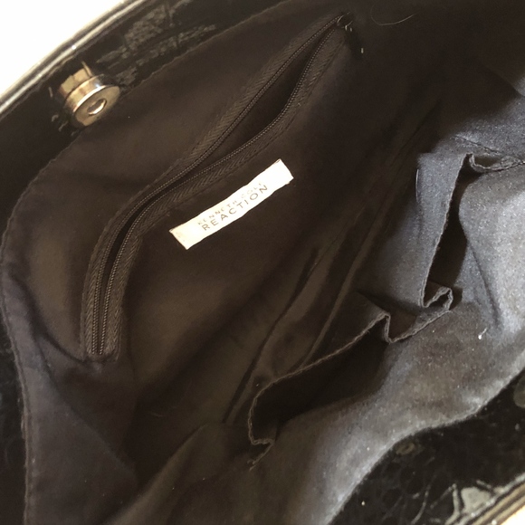 Black Purse - Picture 3 of 4